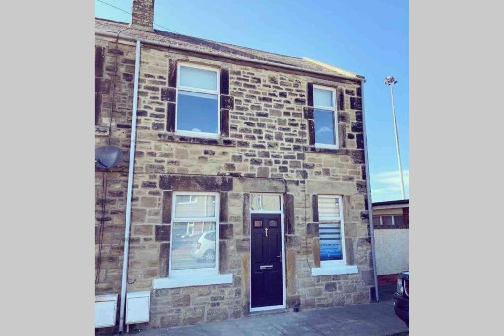 On The Harbour - Unrivalled Views Of Amble'S Harbour And Estuary 외부 사진