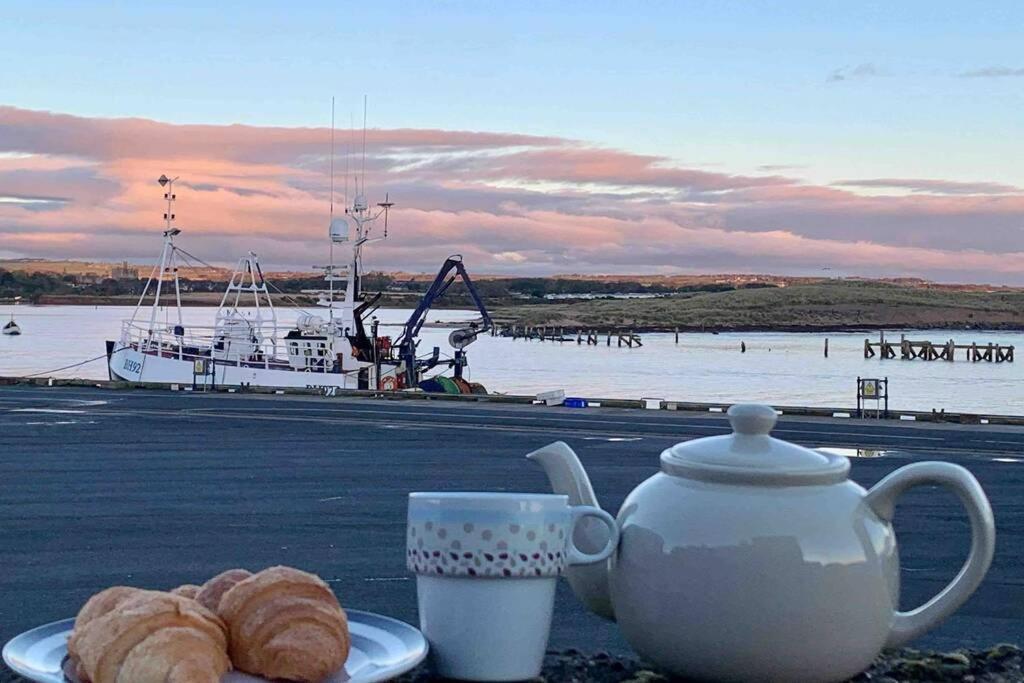 On The Harbour - Unrivalled Views Of Amble'S Harbour And Estuary 외부 사진